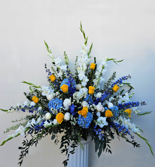 Heavenly Horizon Altar Arrangement